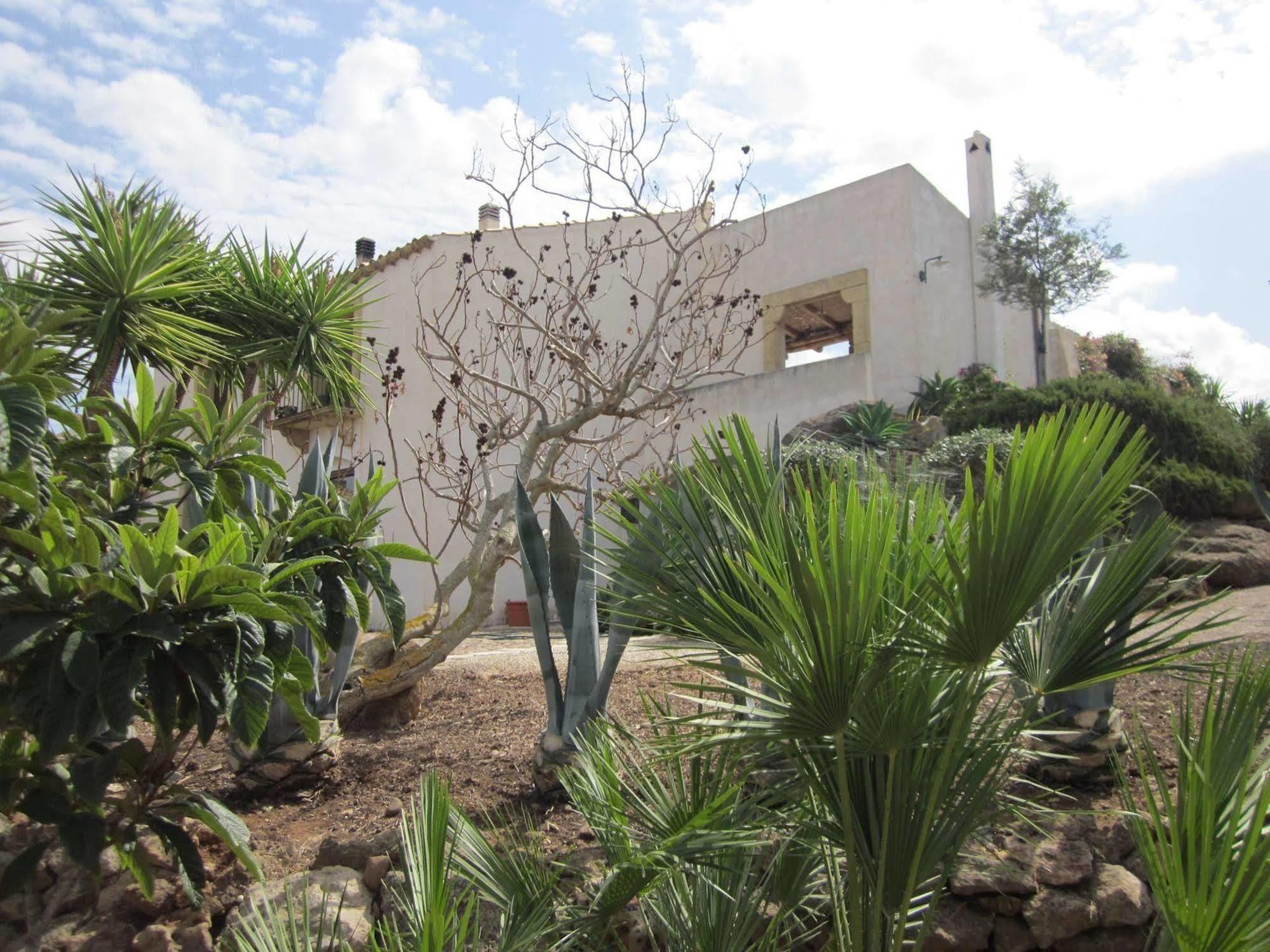 לינה וארוחת בוקר מרסאלה Casale Alma מראה חיצוני תמונה